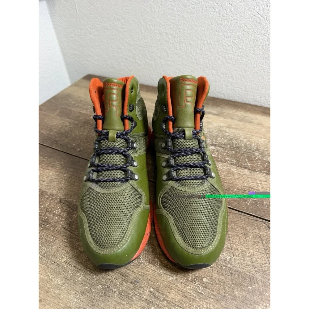 Reebok Night Storm Green SAMPLE Men's Size 9 Mid Top Athletic Sneaker Rare